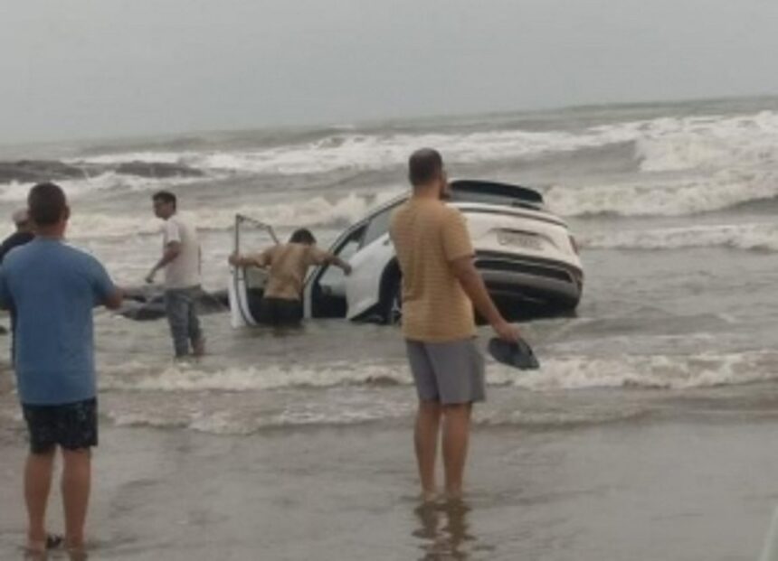 Case registered against Delhi native for driving a car on Anjuna beach 1 Case registered against Delhi native for driving a car on Anjuna beach