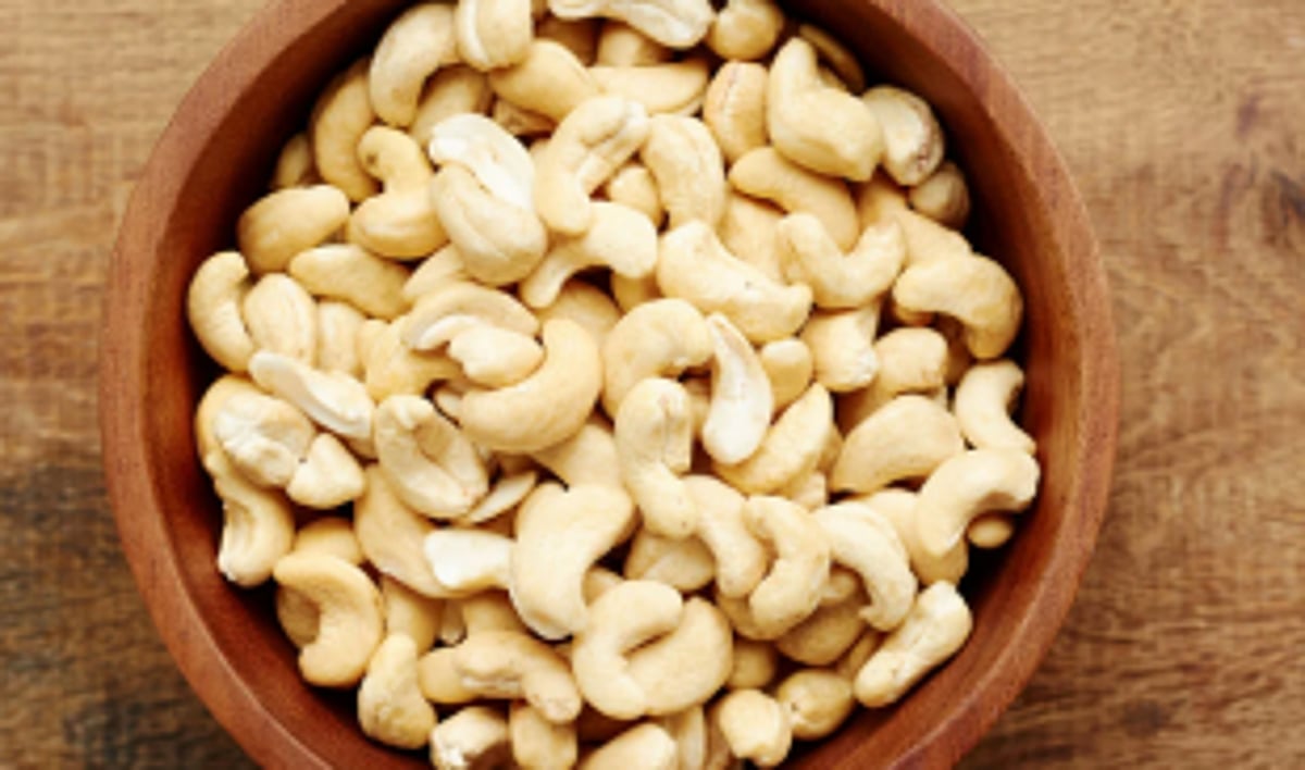 Cashew nuts: Minister for raise in minimum support price
