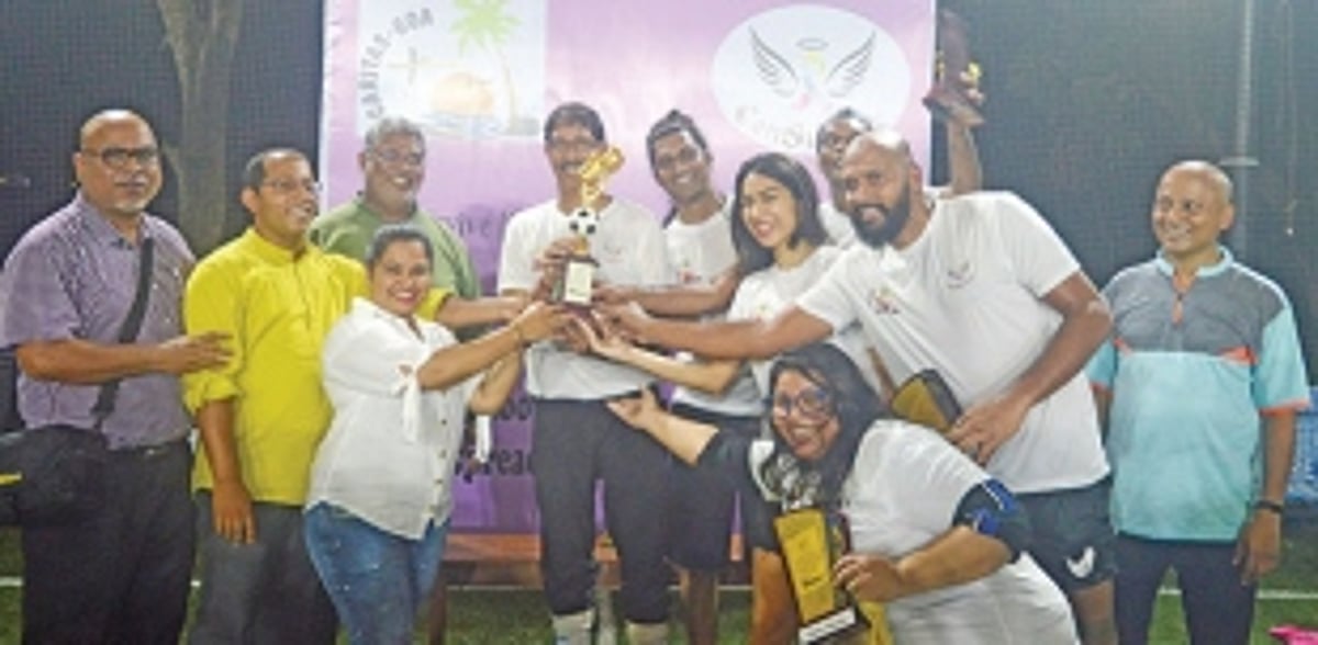 Celebrity exhibition match held to promote cancer awareness