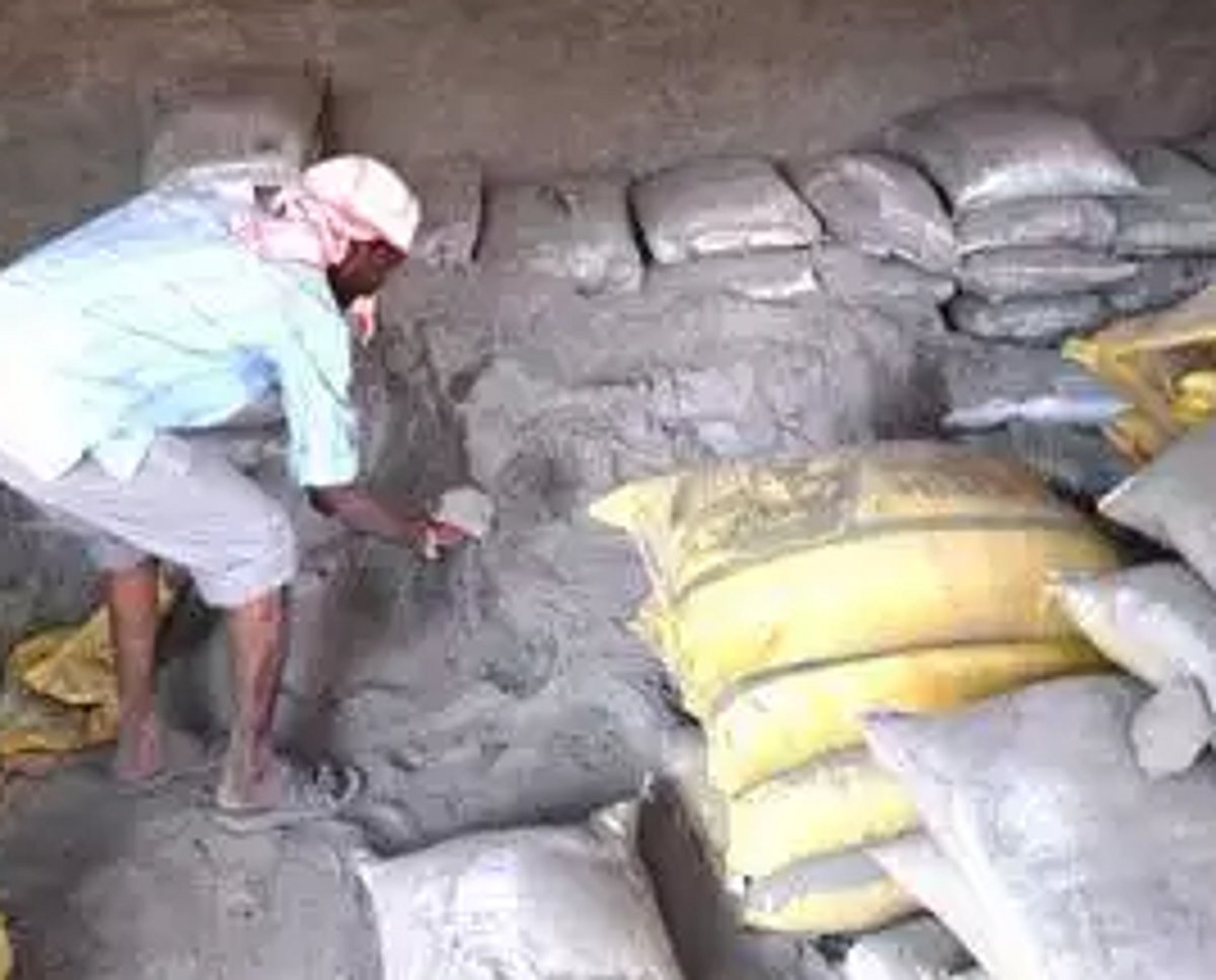 Cement dealers stare at losses  if the lockdown is prolonged