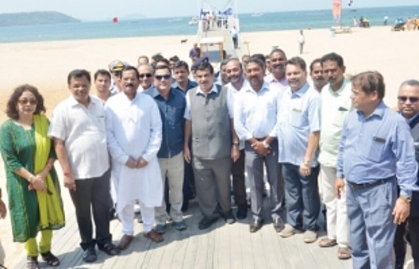 Centre wants to only develop coast, rivers: Gadkari