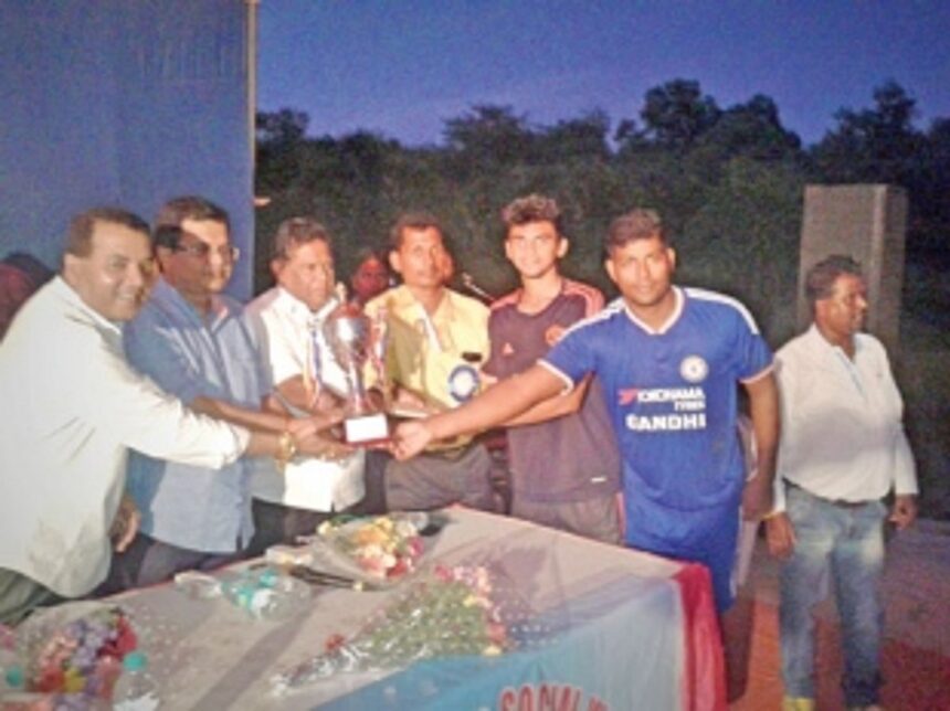 Chandor SC lift title