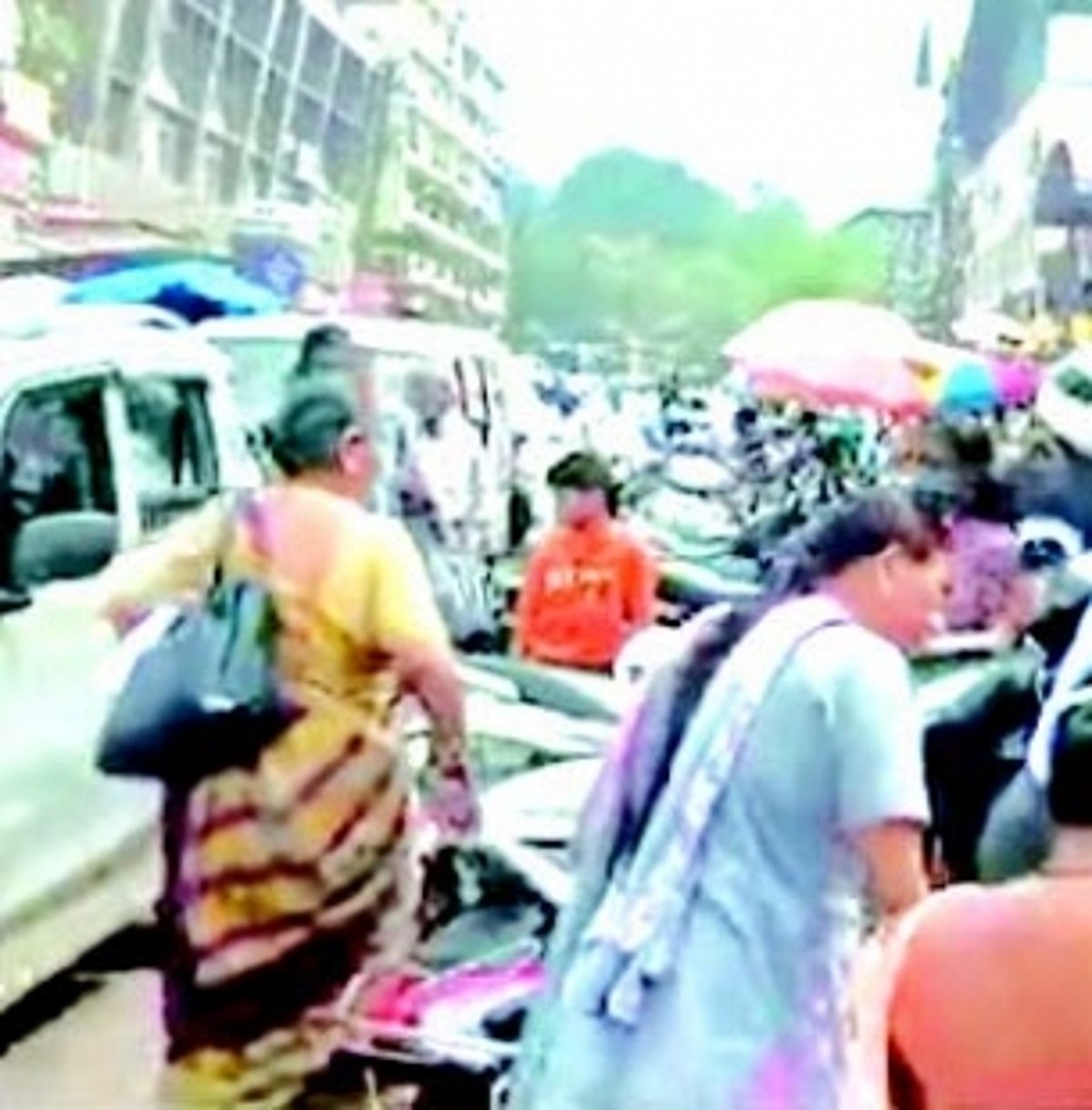 Chaos in Ponda’s main market as vendors block footpaths, parking spaces resulting in traffic jams