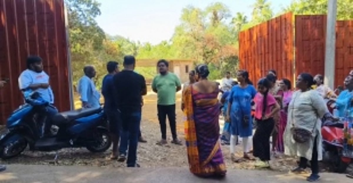Chapora Locals Allege Illegal Construction on Temple Land, Demand Urgent Panchayat Action