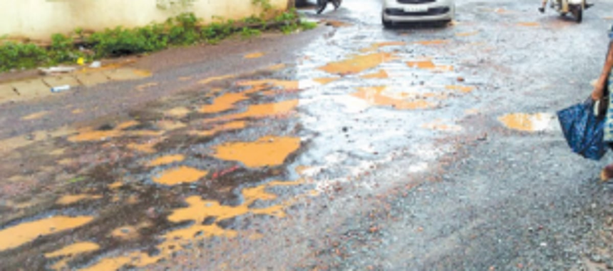 Chaturthi promise broken; roads still in bad shape: Locals 1 Chaturthi promise broken; roads still in bad shape: Locals