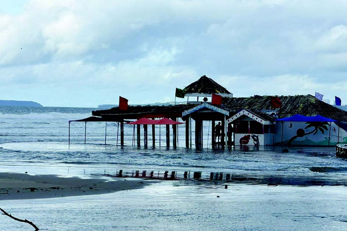 Chennai-based scientists visit Majorda beach, study eroding shoreline