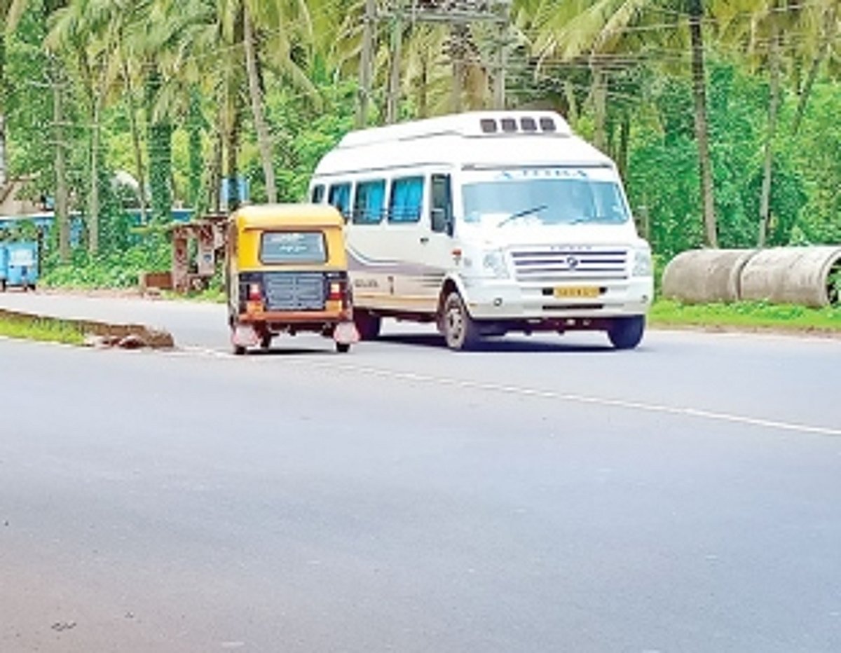 Chicalim sarpanch urges local MLA to find solution to wrong road entry