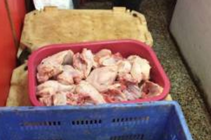 Chicken, mutton sales  in Mapusa market hit