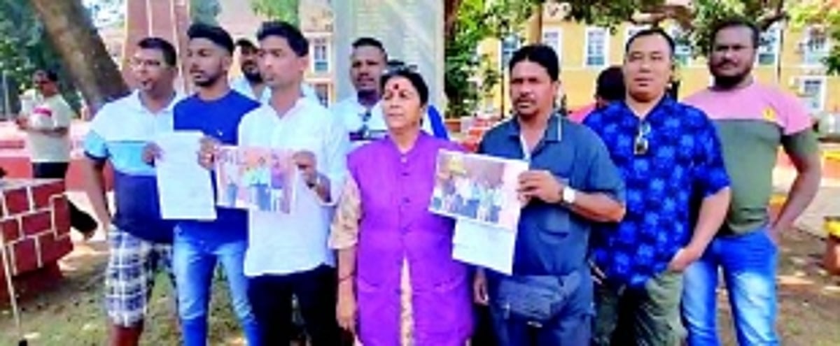 Chicken vendors reject registration fee hike, demand disbanding of new association