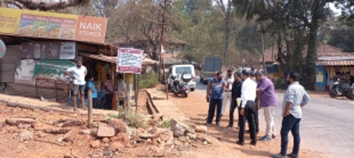 Child rights officials call for action against dangerous Opa ‘bus stop’