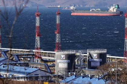 China Snaps Up Russian Crude Amid India’s Sharp Drop in Imports Following Trump’s Tariffs