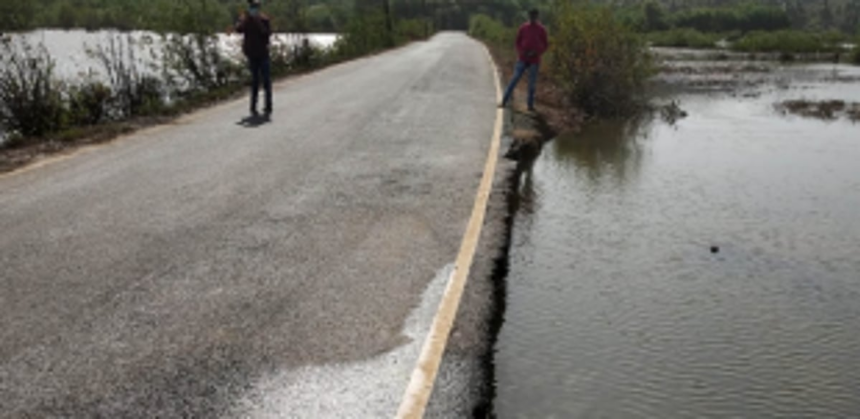 Chorao-Pomburpa bund repair work starts after Herald highlights issue