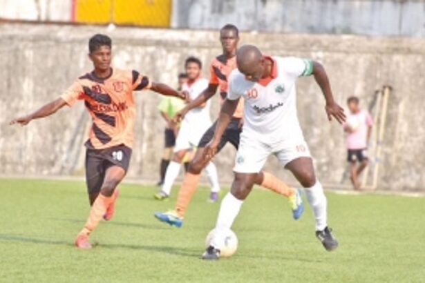 Chukwuma tricks  for Sporting Clube