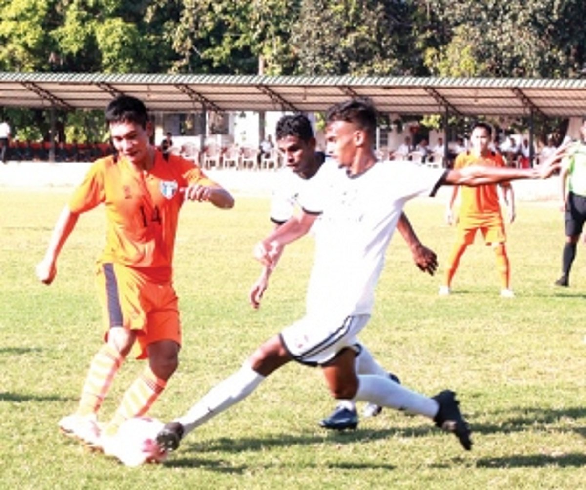 Churchill Bros survive Signals scare