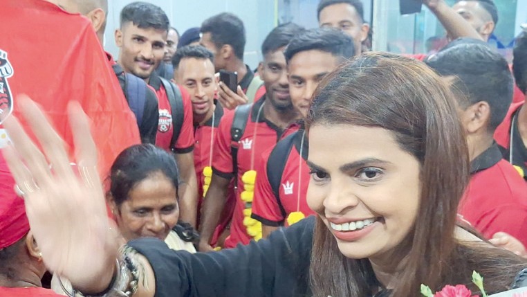 Churchill Brothers FC Fans Celebrate Team's Triumph at Dabolim Airport After I-League Success