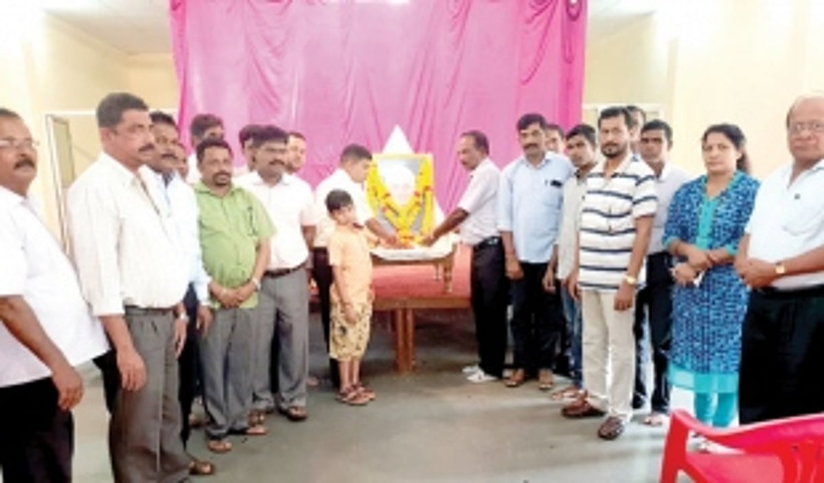 Citizens across Goa pay tributes to Vajpayee