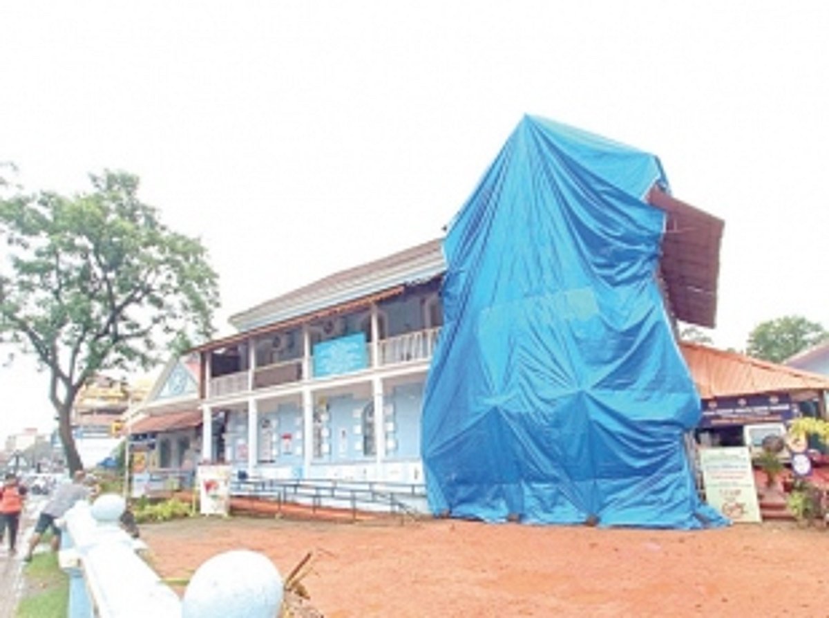 Citizens, historians fear for fate of other heritage structures