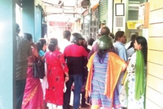 Citizens scrambling to complete  PAN-Aadhar link cry foul about steep fine, want deadline extended