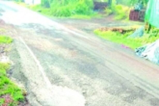Citizens threaten protest as Manora-Nuvem road conditions worsen, posing safety risks