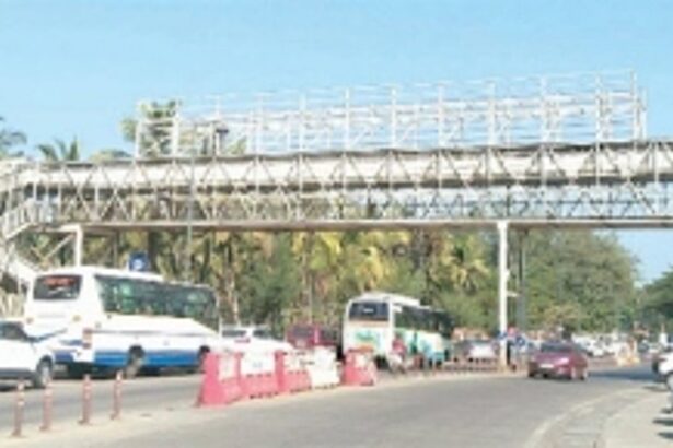 City Corp shuts access to unsafe foot overbridge at Miramar