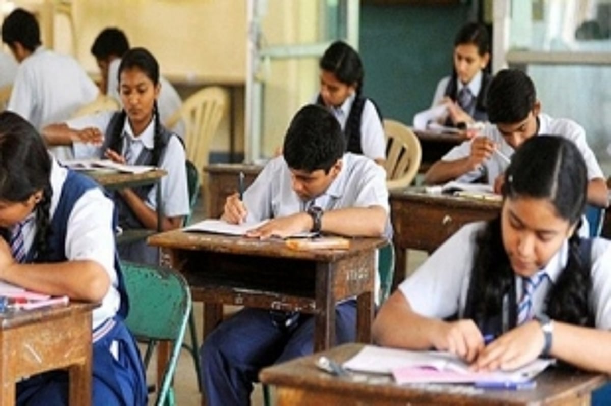Class XII repeaters urge  govt to scrap exam