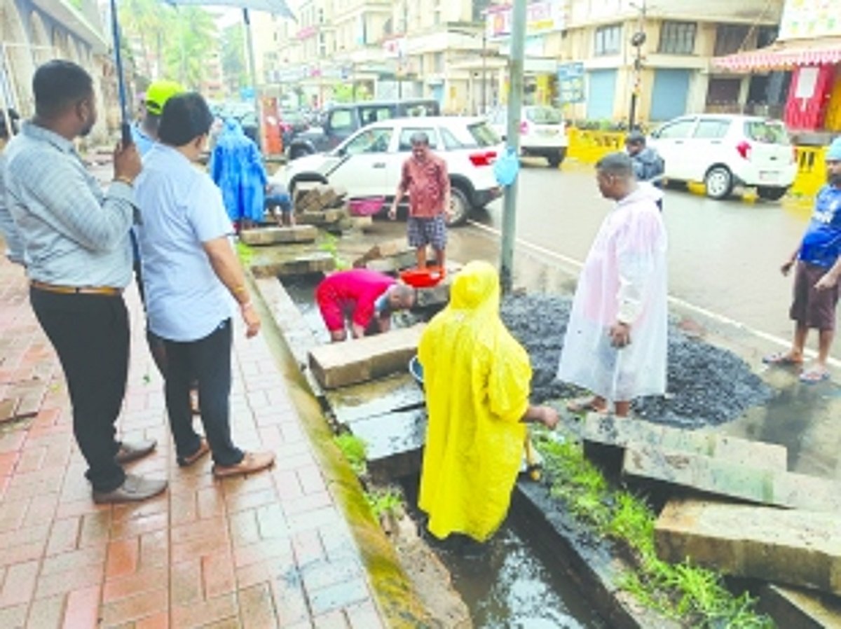 Clean-up drive at Margao retail fish market  after SGPDA Chairman’s inspection
