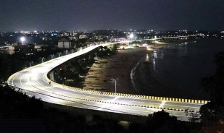 Clear encroachments along NH17B from Varunapuri to Verna: Gadkari to NHAI 1 Clear encroachments along NH17B from Varunapuri to Verna: Gadkari to NHAI