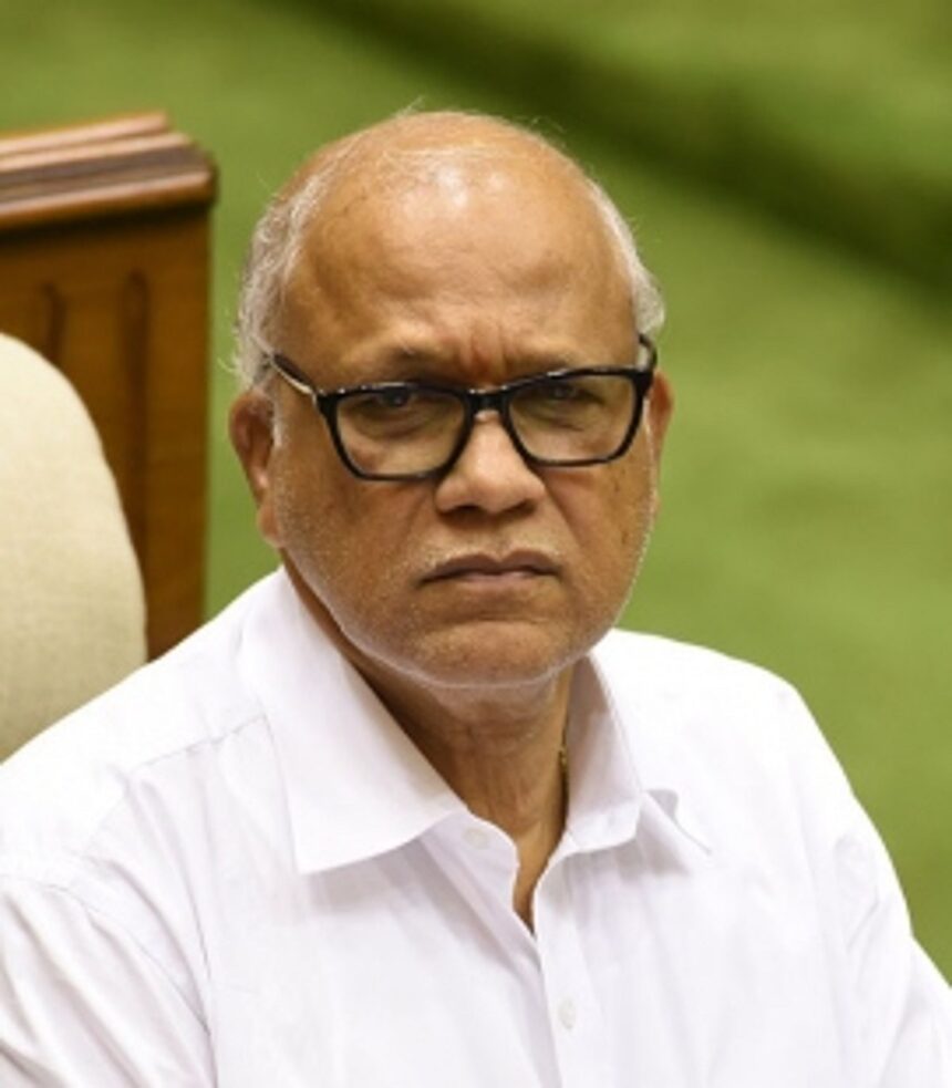 Clear stance on MoI panel report: kamat