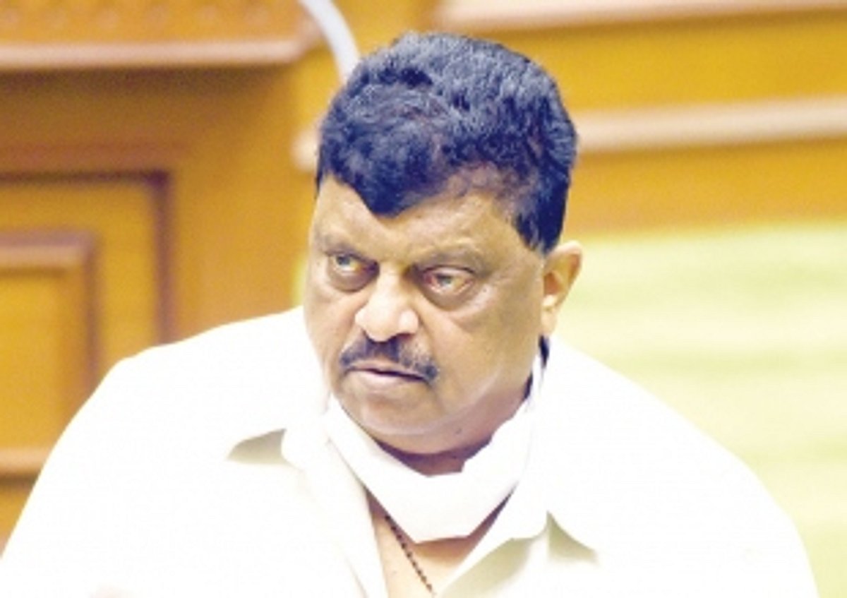 Close finishes make candidates wary, many want paper counting to settle doubts