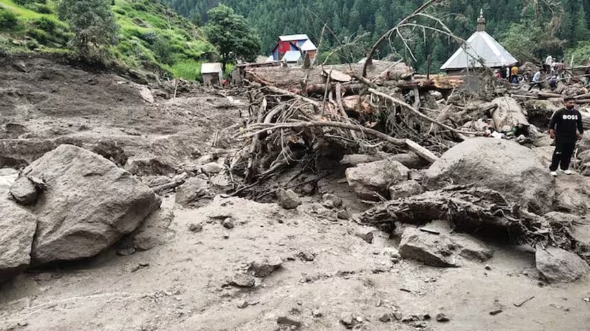 Cloudburst in J&K’s Kishtwar leaves 60 dead, hundreds trapped 1 Cloudburst in J&K’s Kishtwar leaves 60 dead, hundreds trapped