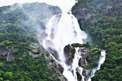 Collem Jeep Association Threatens Dudhsagar Tour Shutdown Over GTDC Booking Dispute