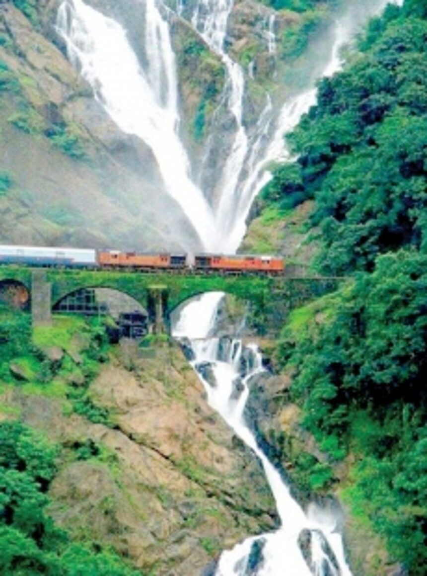Collem jeep operators wait for SOP  to start tourism season at Dudhsagar