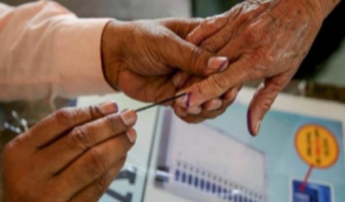 Common man suffers while candidates  burning midnight oil to get elected