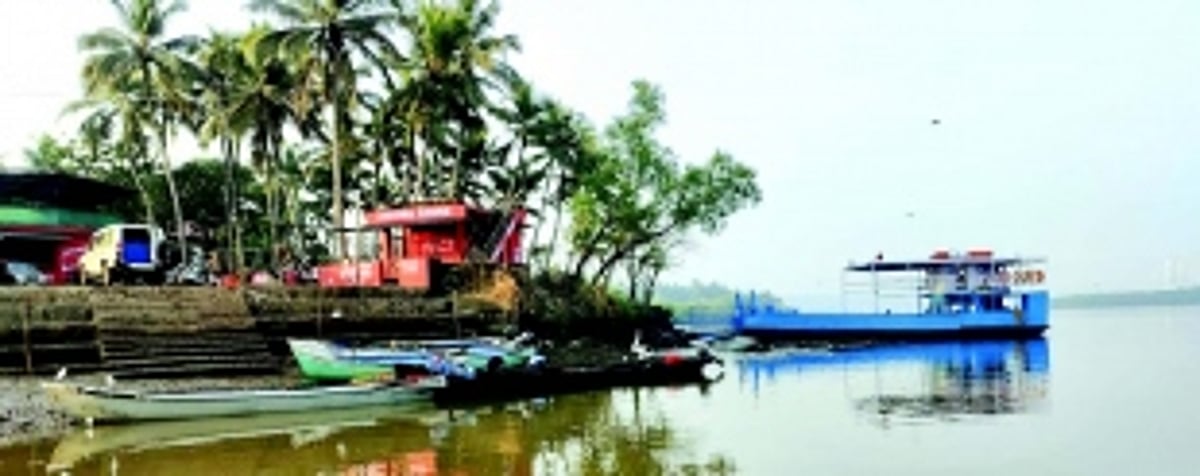 Commuters suggest starting Madkai-Agasaim ferry service