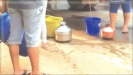 Comorodd-Margao Residents Struggle with Water Shortage: Late-Night Water Collection and Rising Frustration