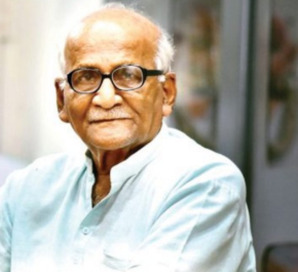 Condolence   meet for Kelekar