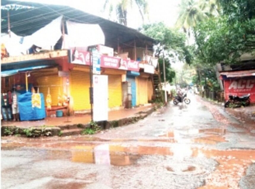 Cong criticises pothole-ridden roads in Mapusa