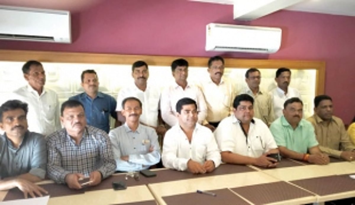 Cong demands a minimum ten-day budget session