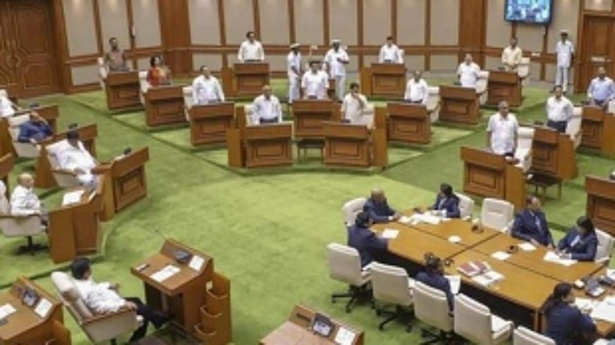 Cong gears up to corner govt at Assembly session