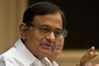 Cong has learnt a lesson but  cannot rewrite history: PC