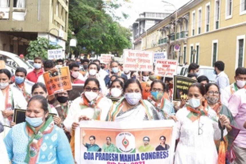 Cong holds rally in city against hike in fuel prices, inflation 1 Cong holds rally in city against hike in fuel prices, inflation