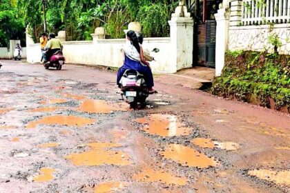 Cong pooh-poohs CM’s statement to blacklist contractors for bad roads
