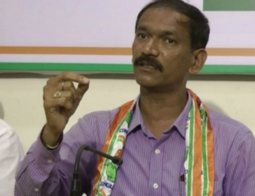 Cong to PM: Initiate probe into SEZ land auctioning by GIDC