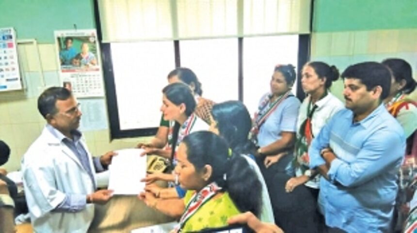 Cong women confront Valpoi health officer