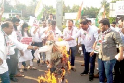 Cong workers vent anger at Subhash for ‘betrayal’