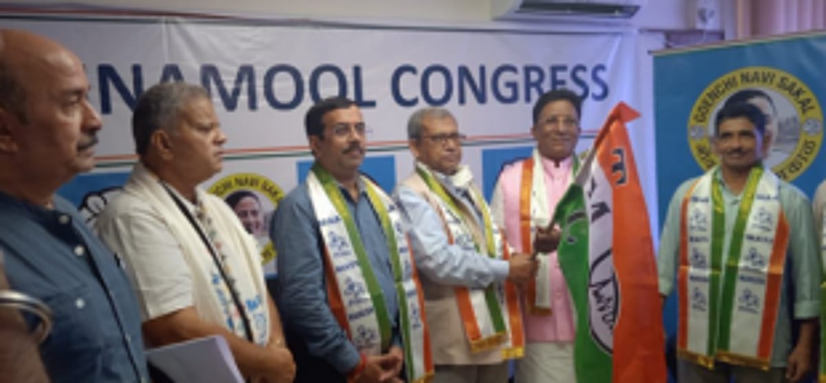 Congress, Sena leaders join TMC