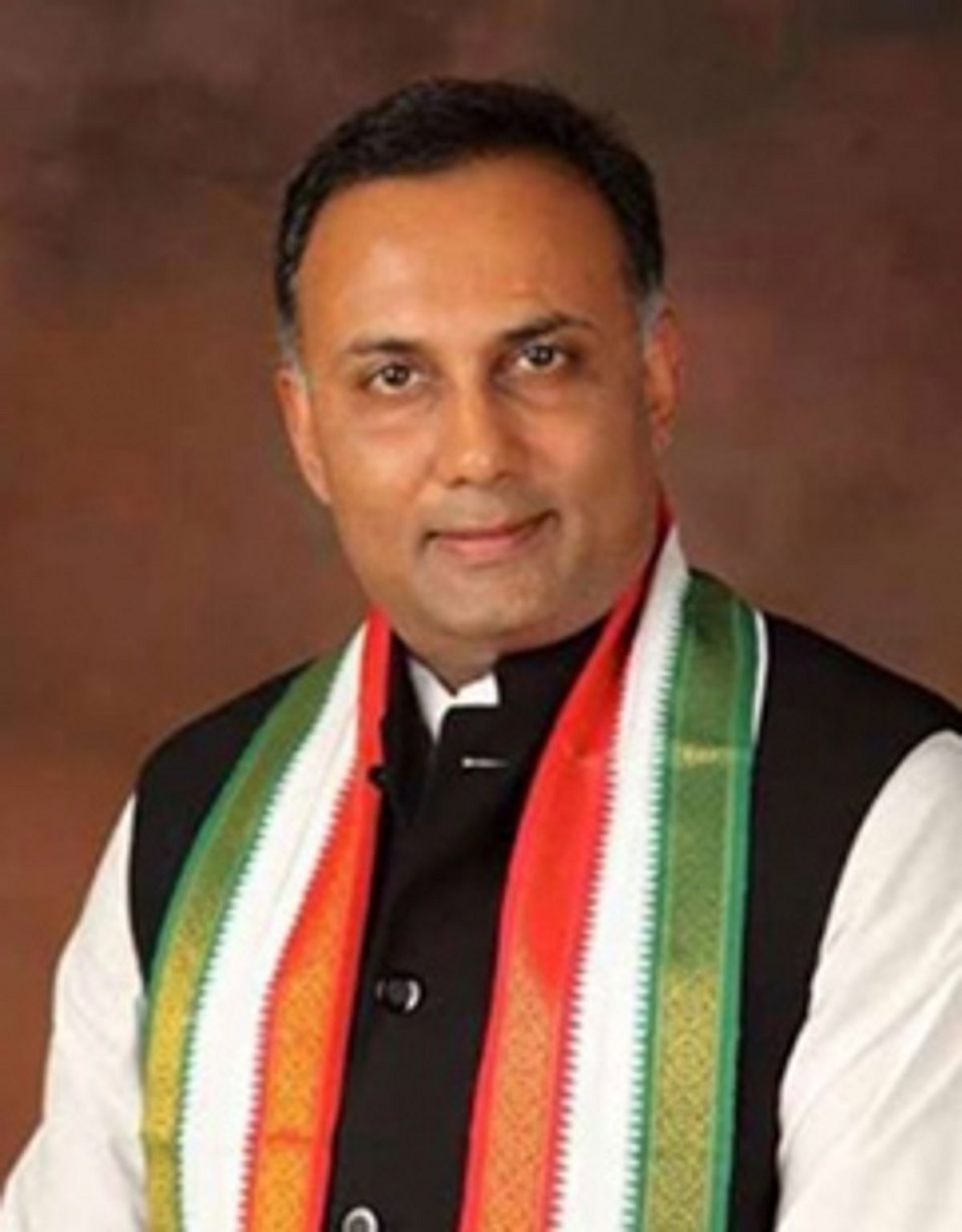 Congress closes its doors to defectors