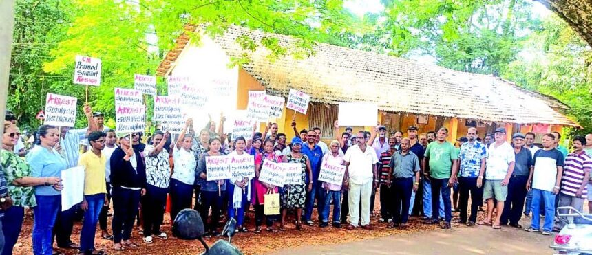 Congress demands probe by retired judge into communal tensions 1 Congress demands probe by retired judge into communal tensions