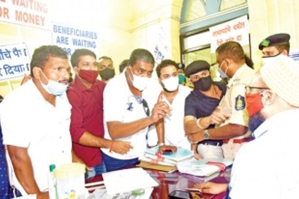 Congress holds morcha over delay in  DDSSY scheme disbursement