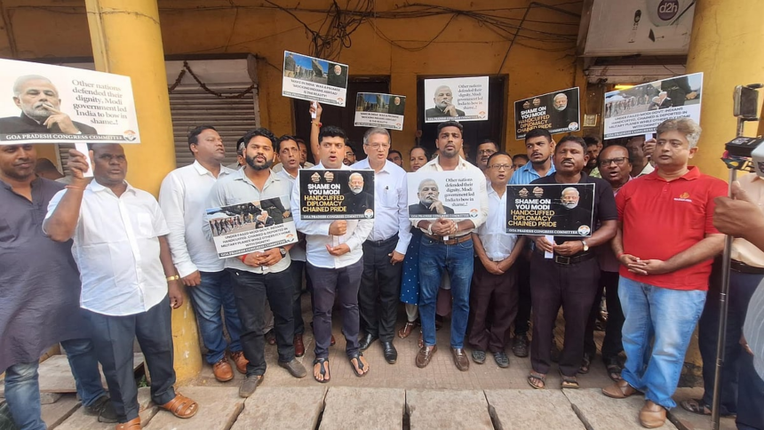 Congress protests
against deportation
of Indians from USA